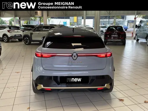Renault Megane E-Tech Megane E-Tech EV60 220 ch super charge Iconic - Photo 4