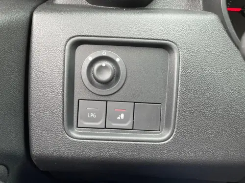 Dacia Duster ECO-G 100 4x2 Prestige - Photo 17