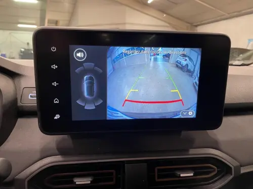 Dacia Jogger TCe 110 7 places GSR2 Extreme - Photo 17