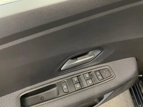 Dacia Sandero ECO-G 100 GSR2 Journey - Photo 12