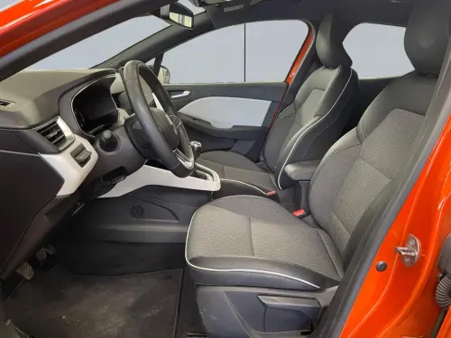 Renault Clio Clio TCe 140 Techno - Photo 9