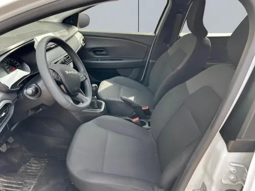 Dacia Sandero SCe 65 Essential - Photo 6