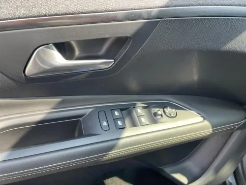 Peugeot 3008 Hybrid 225 e-EAT8 Allure - Photo 10