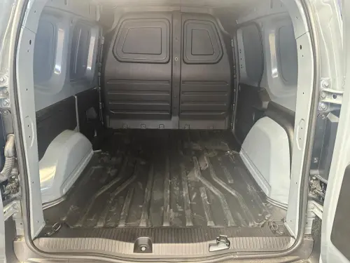 Nissan Townstar N-CONNECTA L1 1.3L 130 - Photo 17