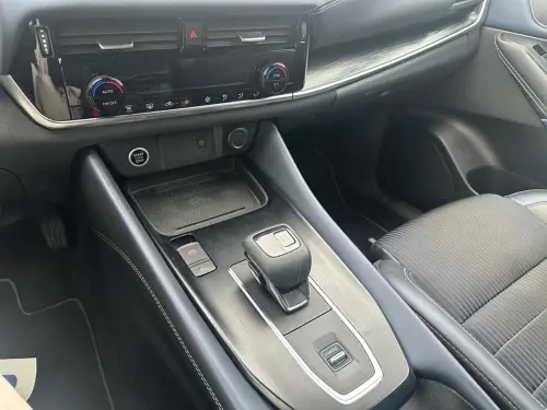 Nissan Qashqai J12A TEKNA MILD HYB 158 CH XTRONIC - Photo 13