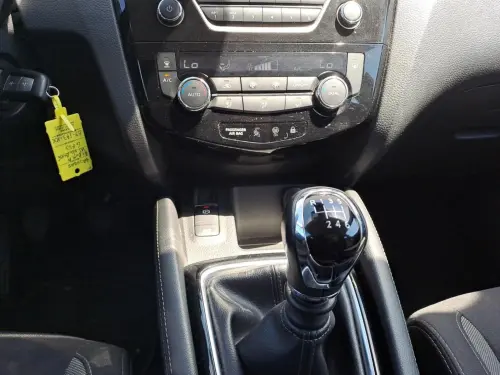 Nissan Qashqai 1.2 DIG-T 115 Acenta - Photo 14
