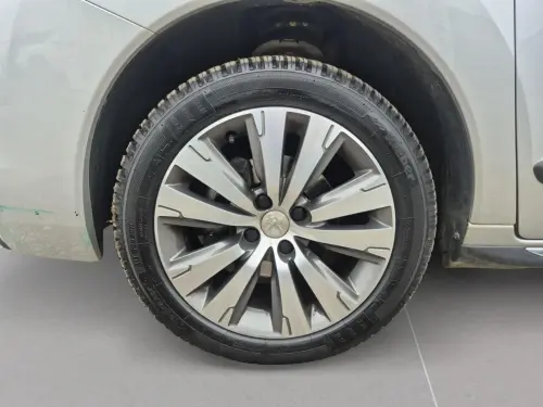 Peugeot 3008 1.6 BlueHDi 120ch S&S BVM6 Allure - Photo 8