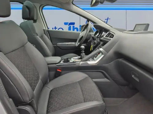 Peugeot 3008 1.6 BlueHDi 120ch S&S BVM6 Allure - Photo 16