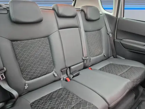 Peugeot 3008 1.6 BlueHDi 120ch S&S BVM6 Allure - Photo 17