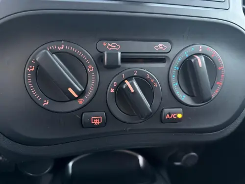 Nissan Juke 1.6L 94CH VISIA 4X2 BVM5 - Photo 21