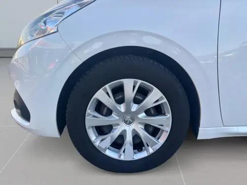 Peugeot 208 1.6 BlueHDi 75ch BVM5 Active - Photo 8