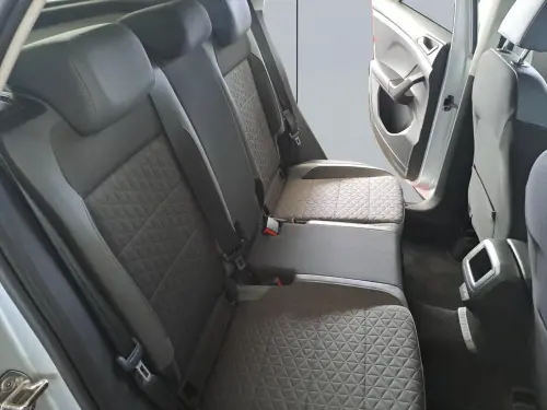 Volkswagen T-Cross 1.0 TSI 110 Start/Stop DSG7 R-Line Tech - Photo 17