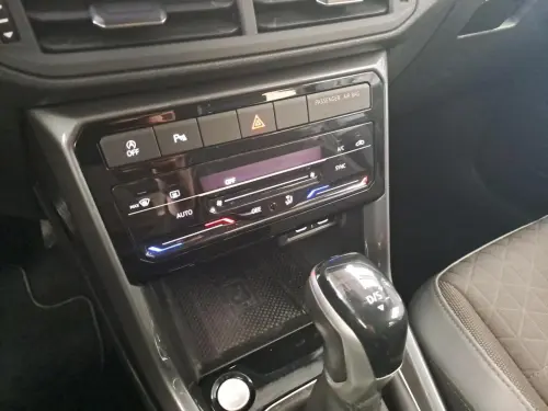 Volkswagen T-Cross 1.0 TSI 110 Start/Stop DSG7 R-Line Tech - Photo 21