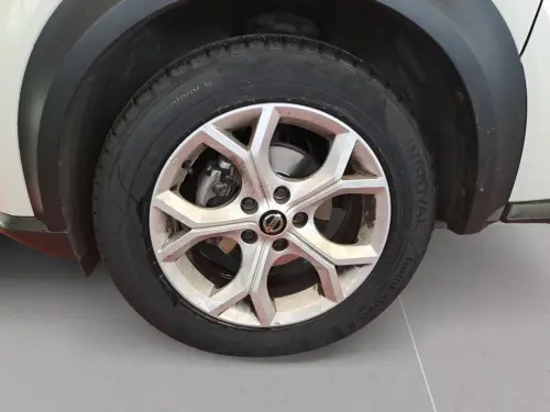 Nissan Juke DIG-T 117 DCT7 N-Connecta - Photo 8