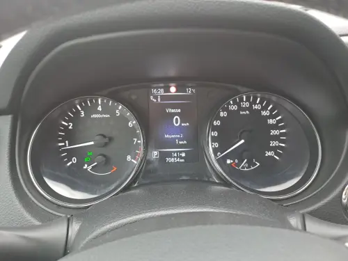 Nissan Qashqai TEKNA DIG T 115 EURO6 XTRONIC - Photo 13