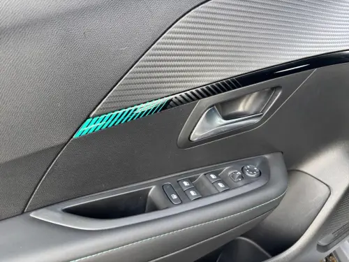 Peugeot 208 Electrique 50 kWh 136ch Allure - Photo 10