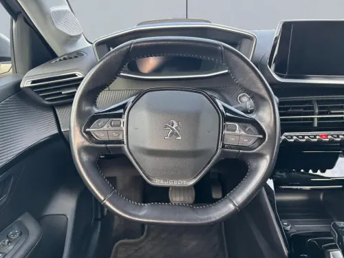 Peugeot 208 Electrique 50 kWh 136ch Allure - Photo 12