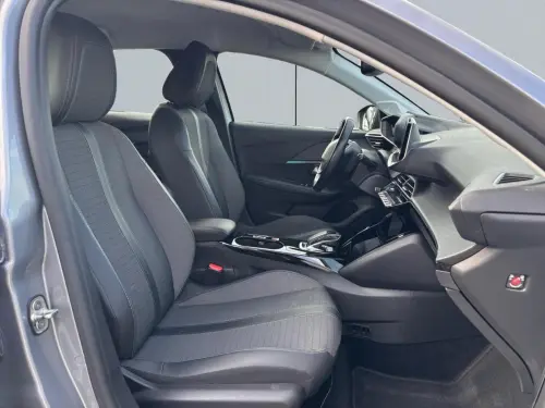 Peugeot 208 Electrique 50 kWh 136ch Allure - Photo 16