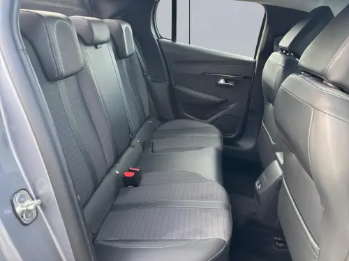 Peugeot 208 Electrique 50 kWh 136ch Allure - Photo 17