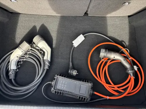 Peugeot 208 Electrique 50 kWh 136ch Allure - Photo 21