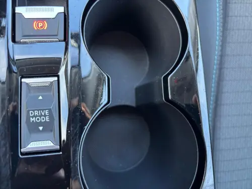 Peugeot 208 Electrique 50 kWh 136ch Allure - Photo 24