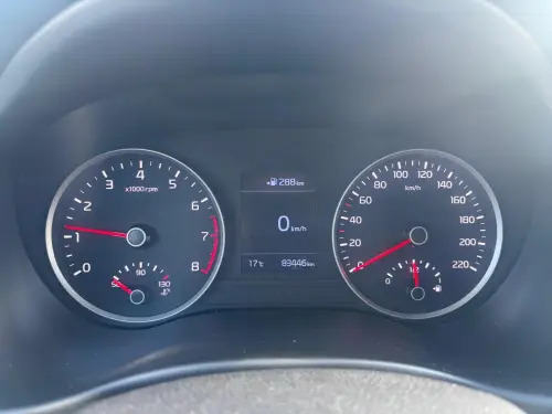 Kia Stonic 1.0 T-GDi 120 ch Premium - Photo 13