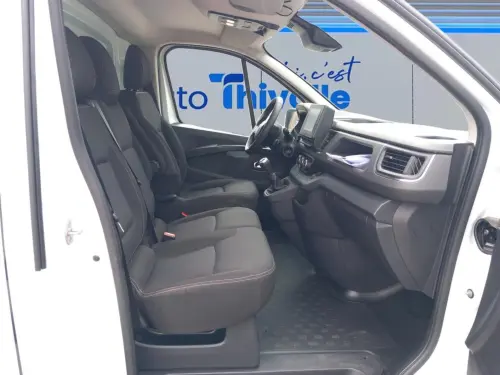 Renault Trafic GRAND CONFORT BLUE DCI 130 L1H1 3T - Photo 16