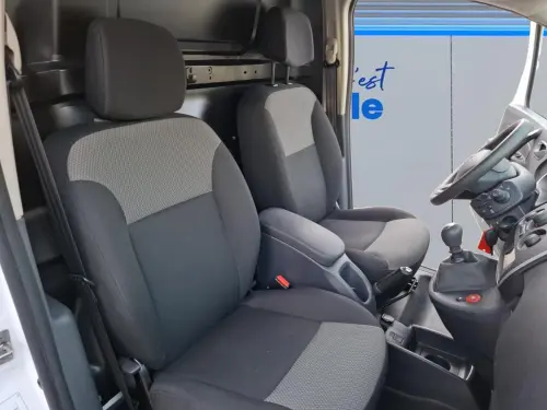 Renault Kangoo BLUE DCI 95 GRAND CONFORT - Photo 17