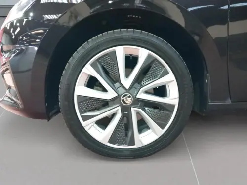 Skoda Fabia 1.0 TSI 110 ch BVM6 Style - Photo 8