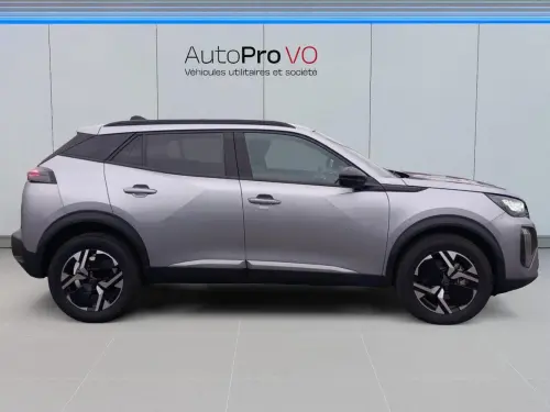 Peugeot 2008 Hybrid 136 e-DCS6 Allure - Photo 5