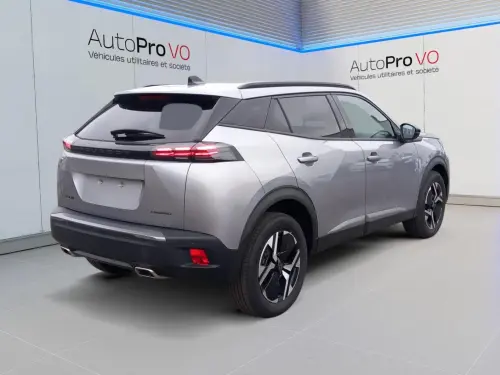 Peugeot 2008 Hybrid 136 e-DCS6 Allure - Photo 4