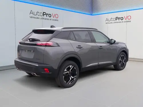 Peugeot 2008 Hybrid 136 e-DCS6 Allure - Photo 4