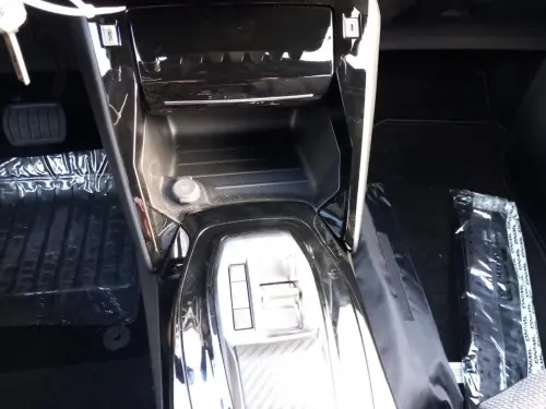 Peugeot 2008 Hybrid 136 e-DCS6 Allure - Photo 14