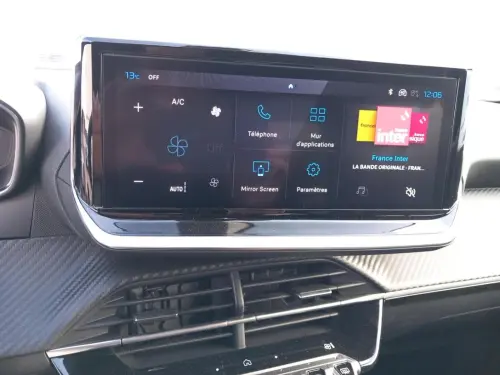 Peugeot 2008 Hybrid 136 e-DCS6 Allure - Photo 20