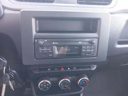 Renault Kangoo BLUE DCI 95 - 22 CONFORT - Photo 19