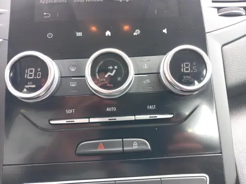 Renault Megane BLUE DCI 95 AIR NAV REVERSIBLE - Photo 19