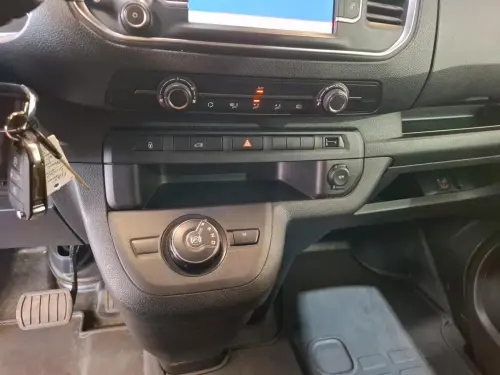 Fiat SCUDO BLUEHDI 145 M S&S EAT8 - Photo 14
