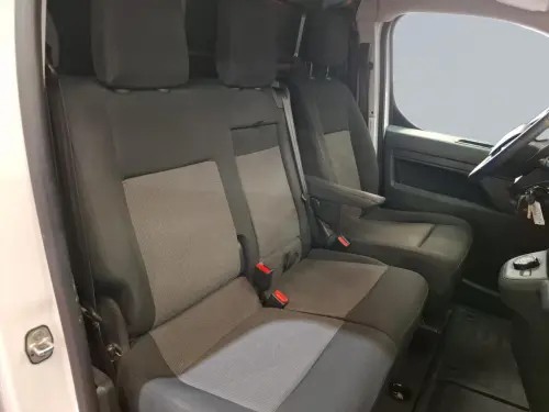 Fiat SCUDO BLUEHDI 145 M S&S EAT8 - Photo 17