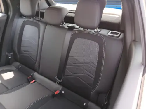 Jeep Avenger Avenger 115 kW 4x2 Altitude - Photo 15