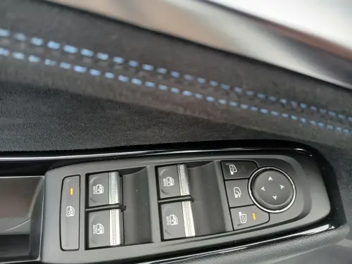 Renault Austral E-Tech hybrid 200 Techno esprit Alpine - Photo 6