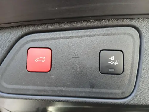 Peugeot 3008 Hybrid 225 e-EAT8 GT - Photo 5