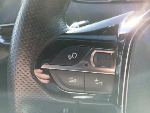 Peugeot 3008 Hybrid 225 e-EAT8 GT - Photo 10