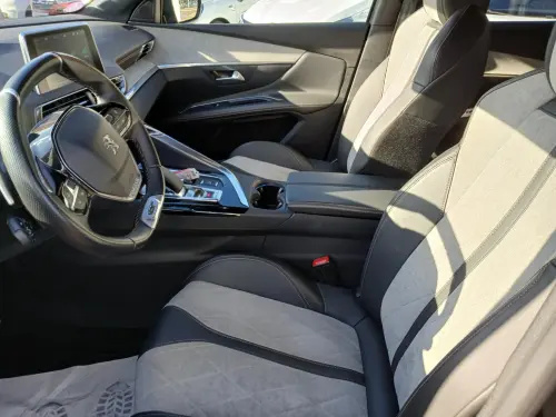 Peugeot 3008 Hybrid 225 e-EAT8 GT - Photo 16