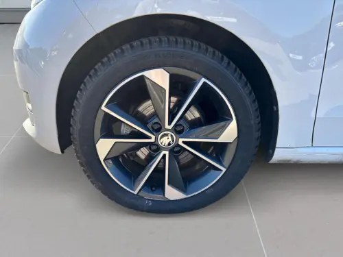 Skoda Citigo Citigo e iV 61 kw 83 ch Style - Photo 8