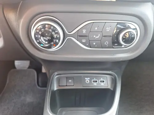 Renault Twingo E-Tech Twingo III E-Tech Techno - Photo 4