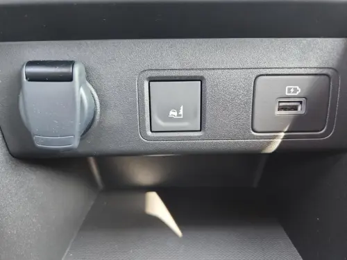 Dacia Sandero ECO-G 100 Stepway Extreme + - Photo 17