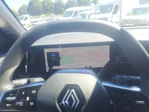 Renault Austral E-Tech hybrid 200 Iconic - Photo 13