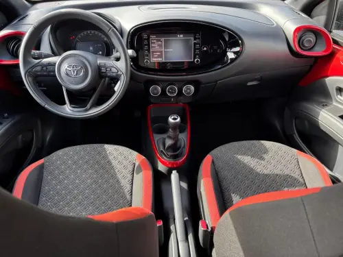Toyota Aygo Aygo X 1.0 VVT-i 72 Design - Photo 11