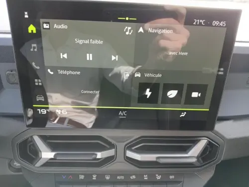 Dacia Duster Hybrid 140 Journey - Photo 18