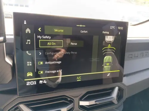 Dacia Duster Hybrid 140 Journey - Photo 21
